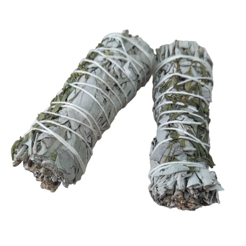 Tradicionalmente se le atribuyen efectos purificadores, protectores y de claridad mental